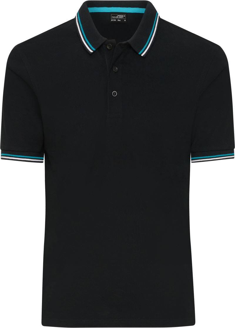 Moška polo majica James & Nicholson JN 1306 s kratkimi rokavi, modre barve, na modelu, s ovratnikom in zapenjanjem spredaj.