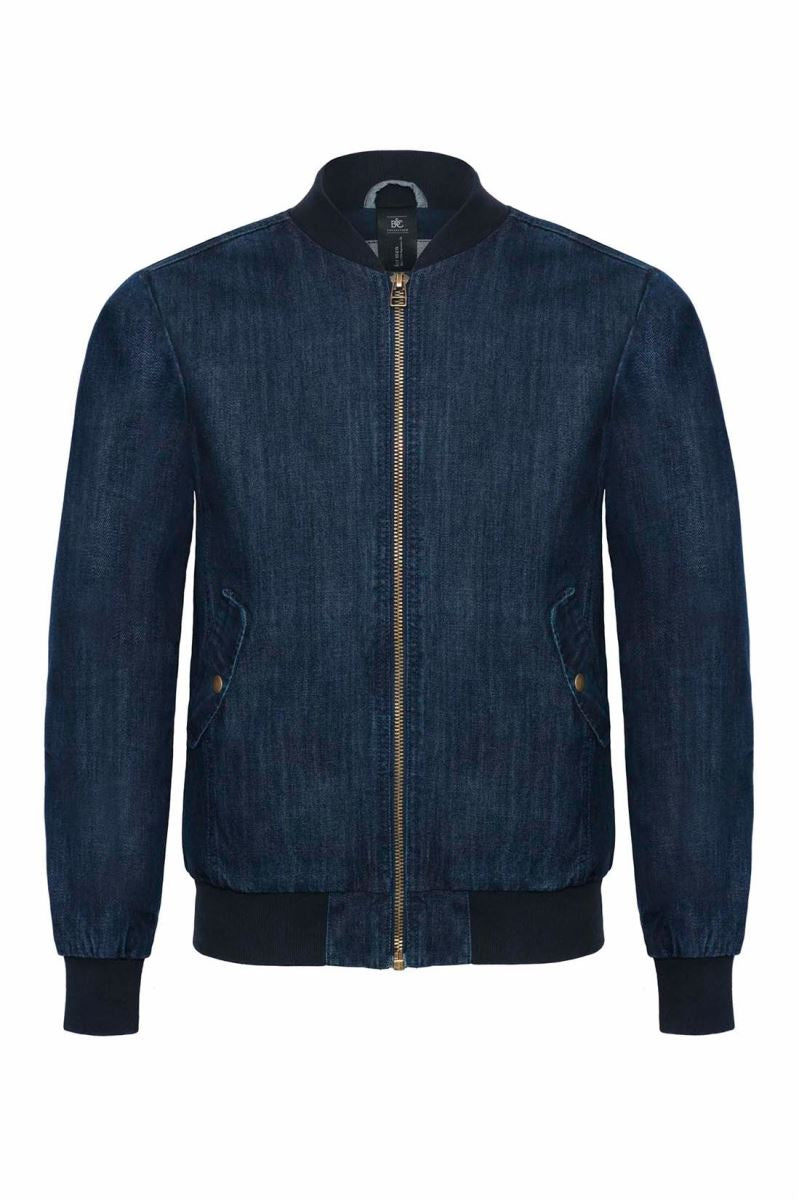 Moška denim bomber jakna B&C Collection DNM Supremacy, modra denim jakna z sprednjimi žepi in kovinskimi gumbi.