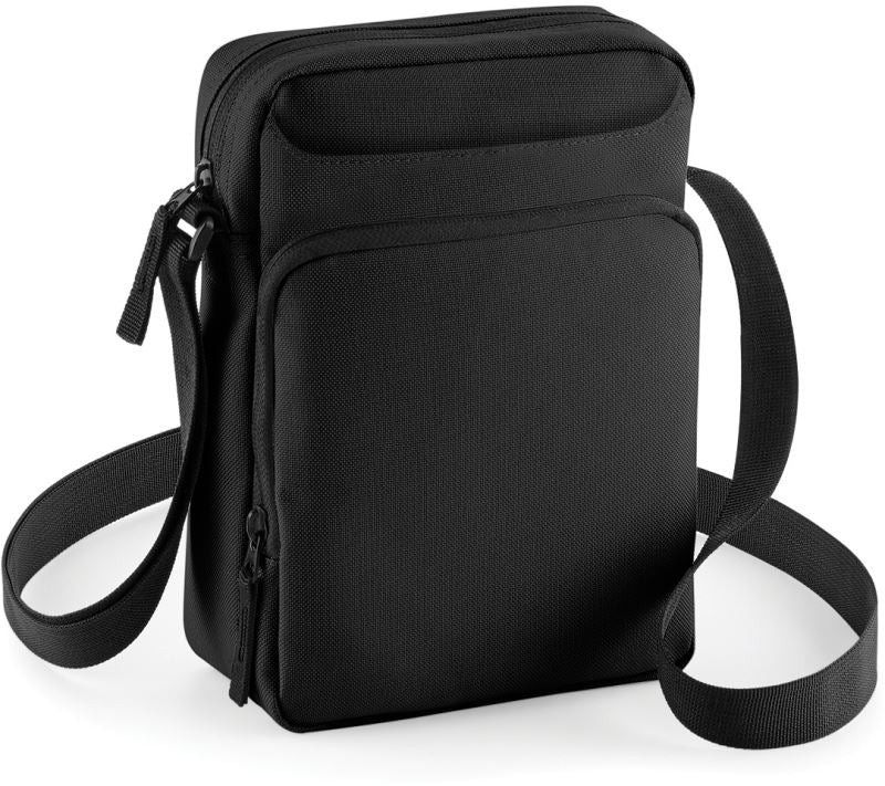 Modra cross body torba BagBase BG30Bags, ravna oblika, primerna za shranjevanje osebnih stvari in vsakodnevno uporabo.