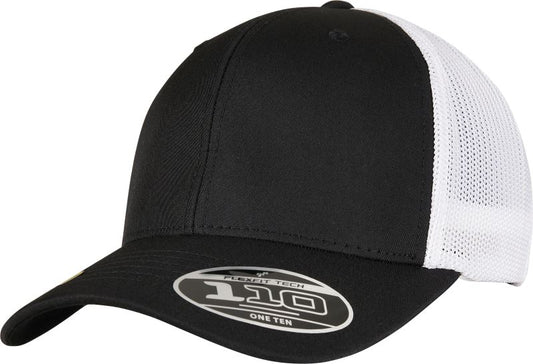 Reciklirana šestpanelna trucker kapa Flexfit 110RT, rjava barva, mrežasti hrbtni del in udobna prilega.